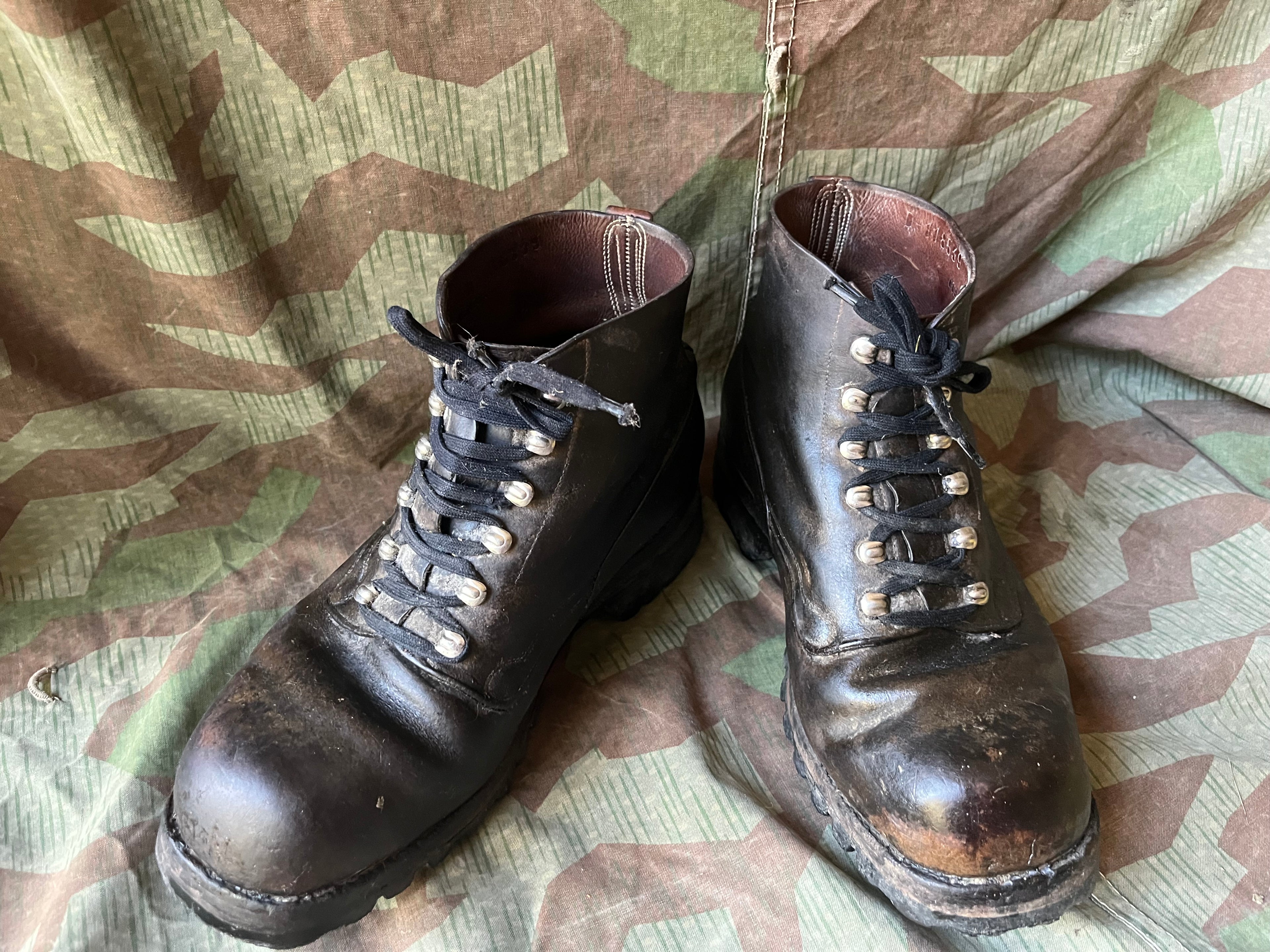 Cold War Swiss army shoes boots leather uniform soldier eu 44/45