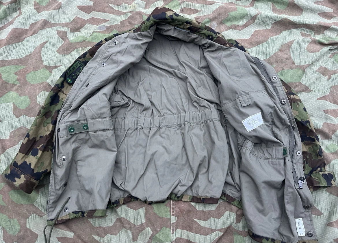 Modern Swiss army field jacket cold weather polar thermal uniform soldier taz 90 camo