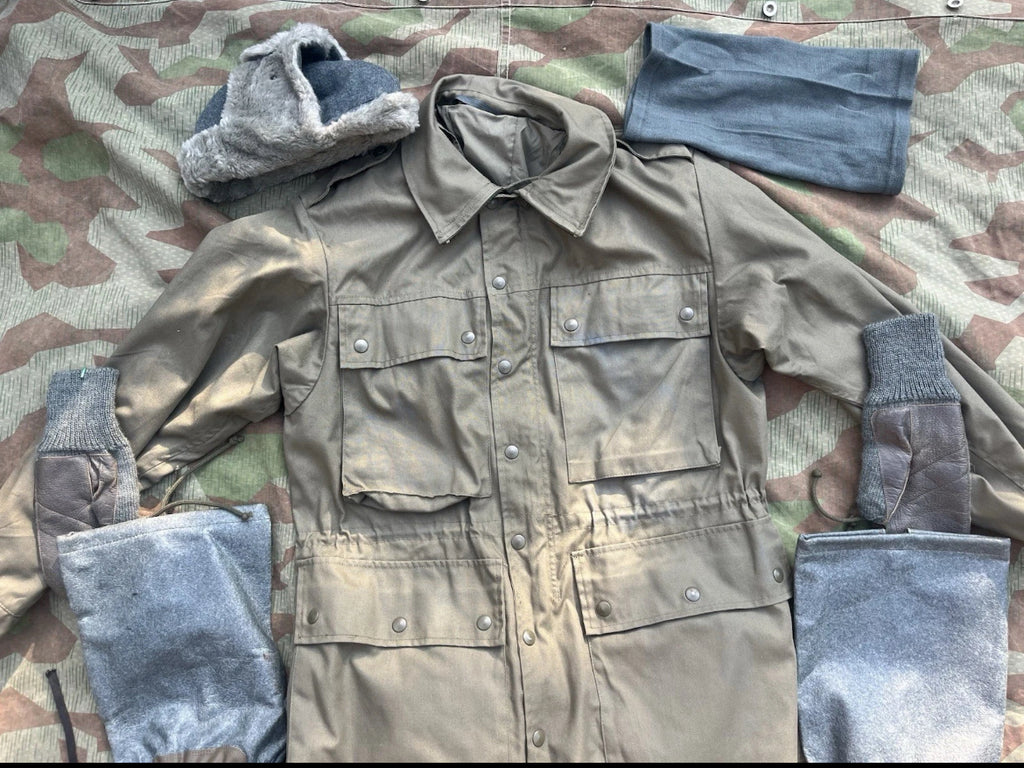 Cold War Swiss army mountain infantry troops complete uniform soldier