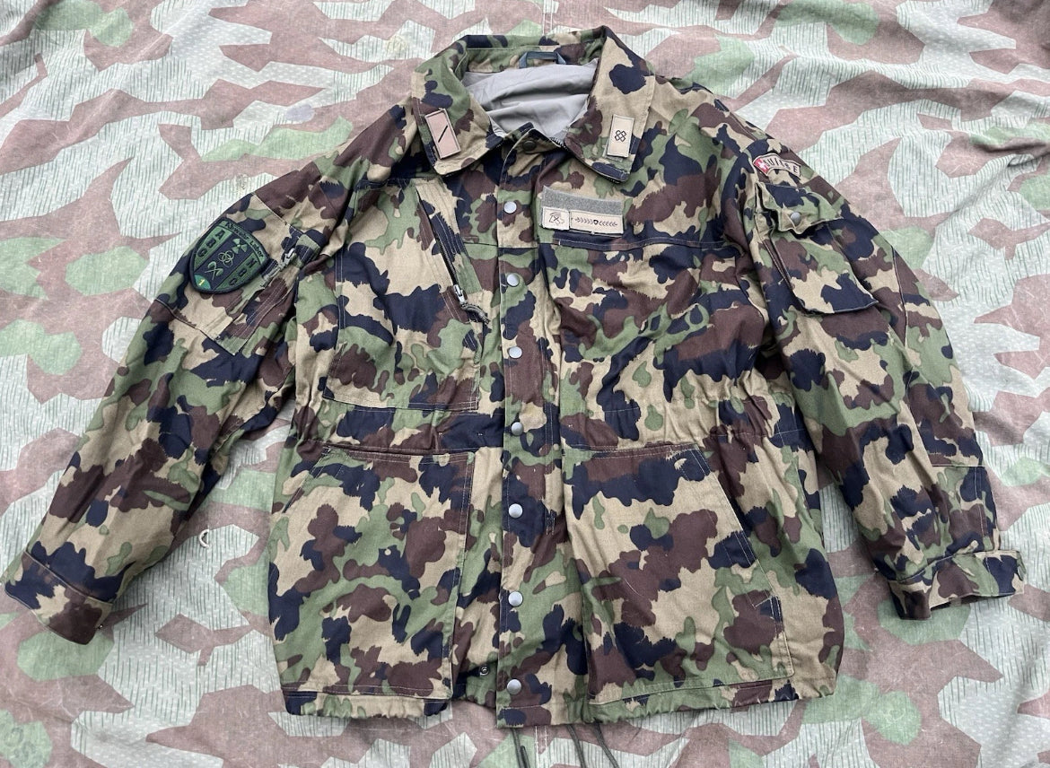 Modern Swiss army field jacket cold weather polar thermal uniform soldier taz 90 camo
